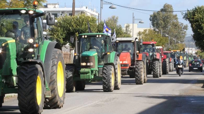Μπλόκο αγροτών: Αύριο αποκλεισμός και στον κόμβο του Πλατύκαμπου